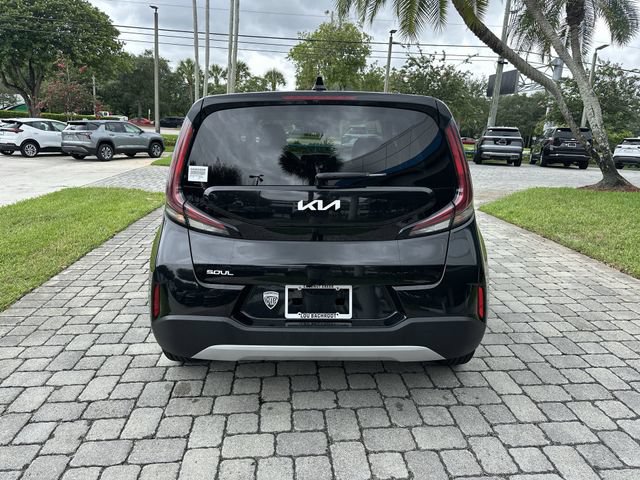 Used 2024 Kia Soul LX w/ Option Group 015 FWD image 35