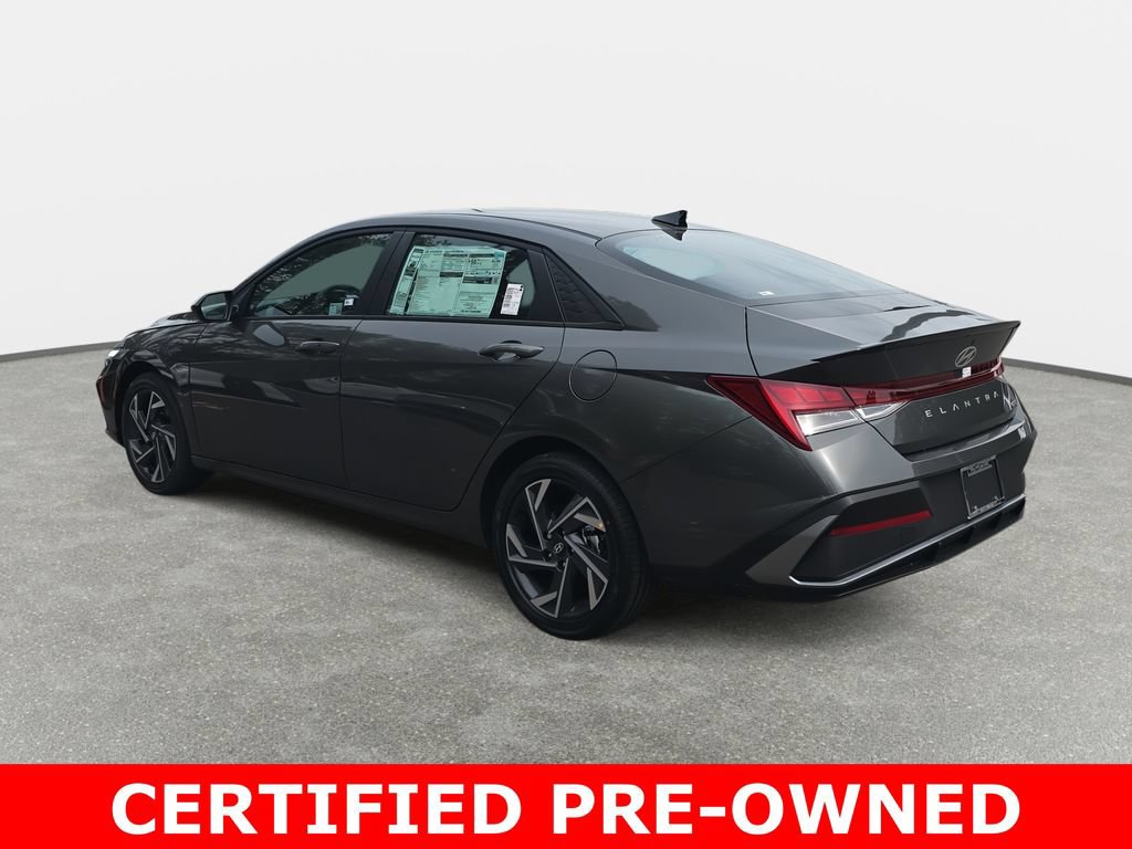 Certified 2025 Hyundai Elantra SEL FWD image 7
