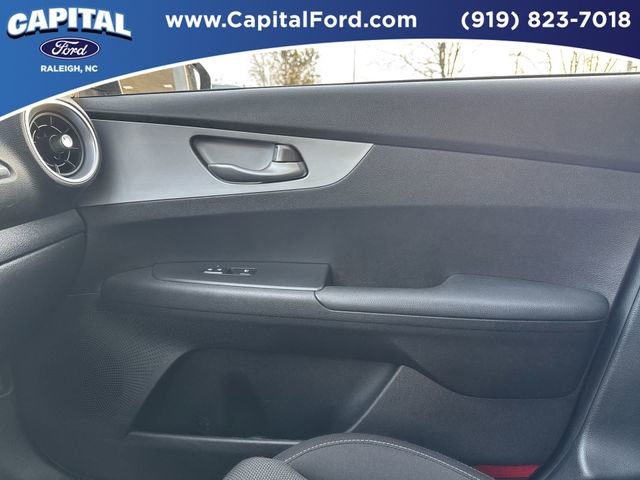 Used 2024 Kia Forte LXS image 27