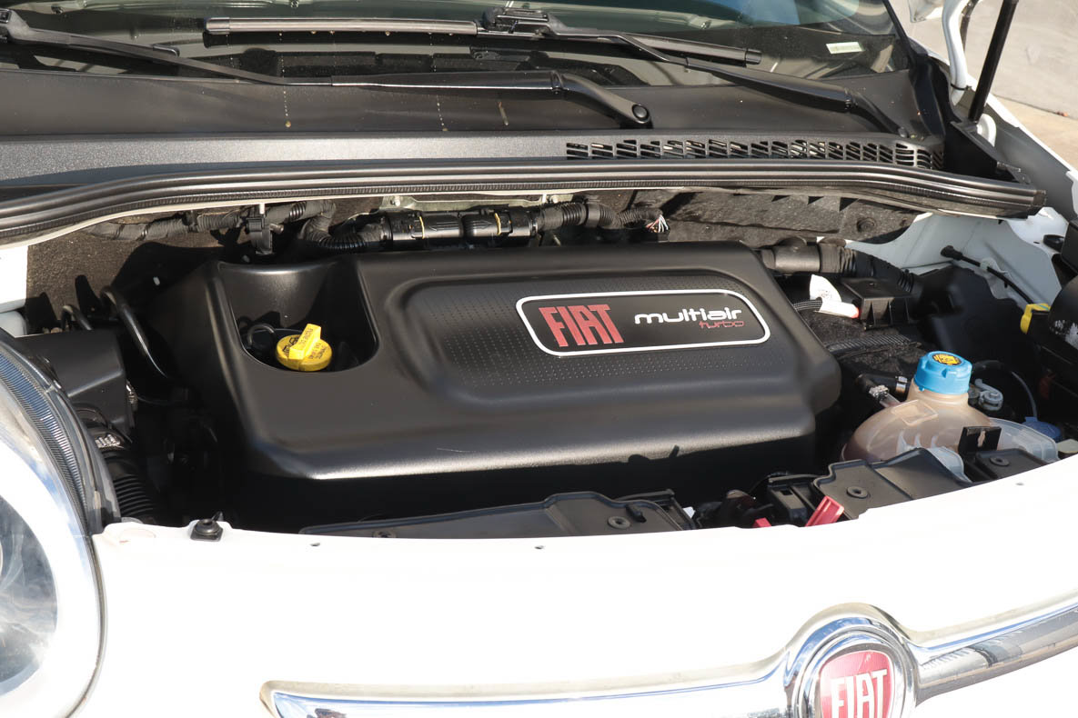 Used 2014 FIAT 500L Easy FWD image 16