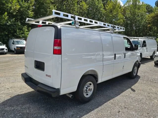 New 2026 GMC Savana 2500 RWD image 5