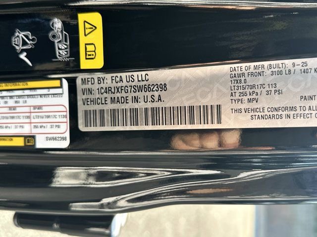 New 2025 Jeep Wrangler Unlimited Rubicon image 28