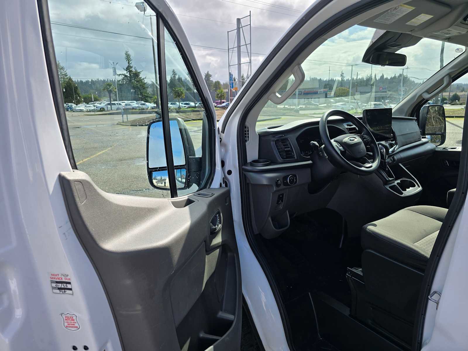 Used 2024 Ford Transit 350 XLT image 18