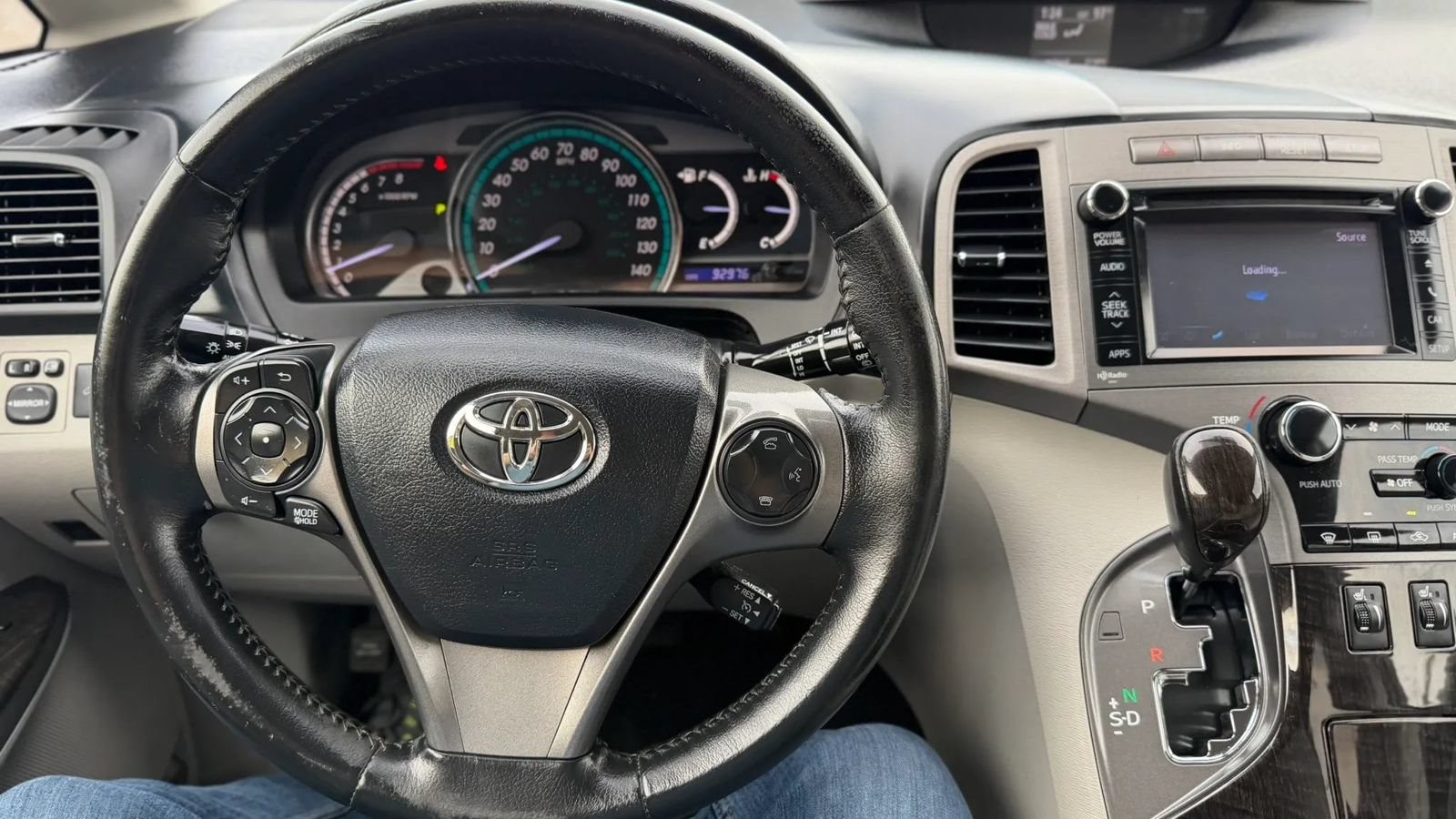 Used 2014 Toyota Venza XLE AWD/4WD image 16