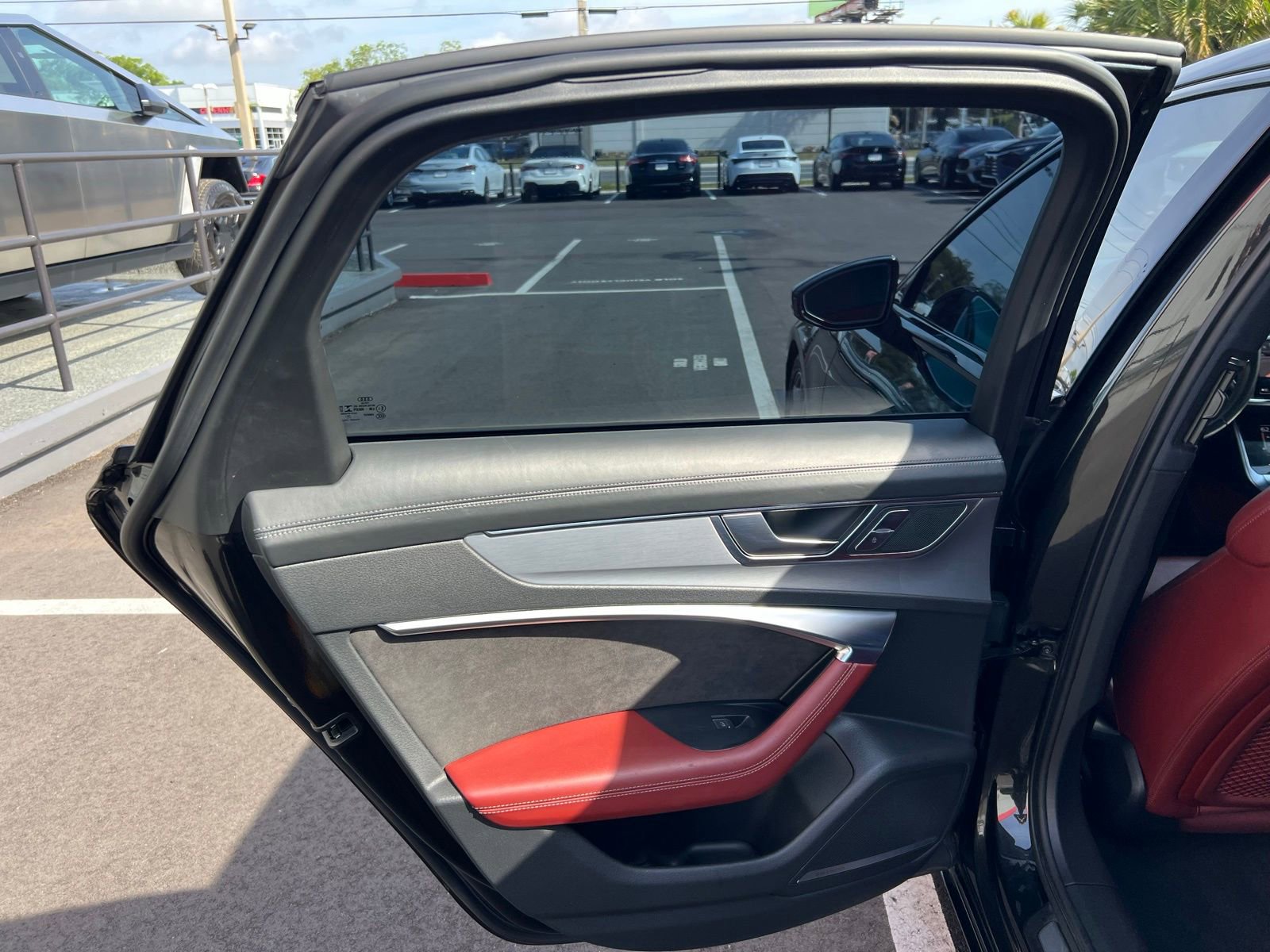 Used 2020 Audi S6 Premium Plus w/ S Sport Package image 46