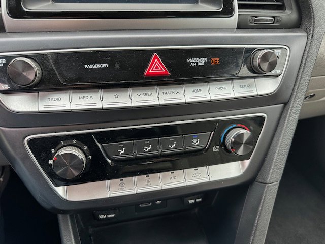 Used 2019 Hyundai Sonata SE w/ Cargo Package image 24