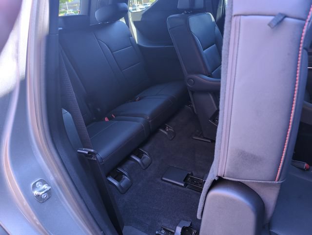 Used 2026 Chevrolet Traverse Z71 w/ LPO, Floor Liner Package AWD/4WD image 31