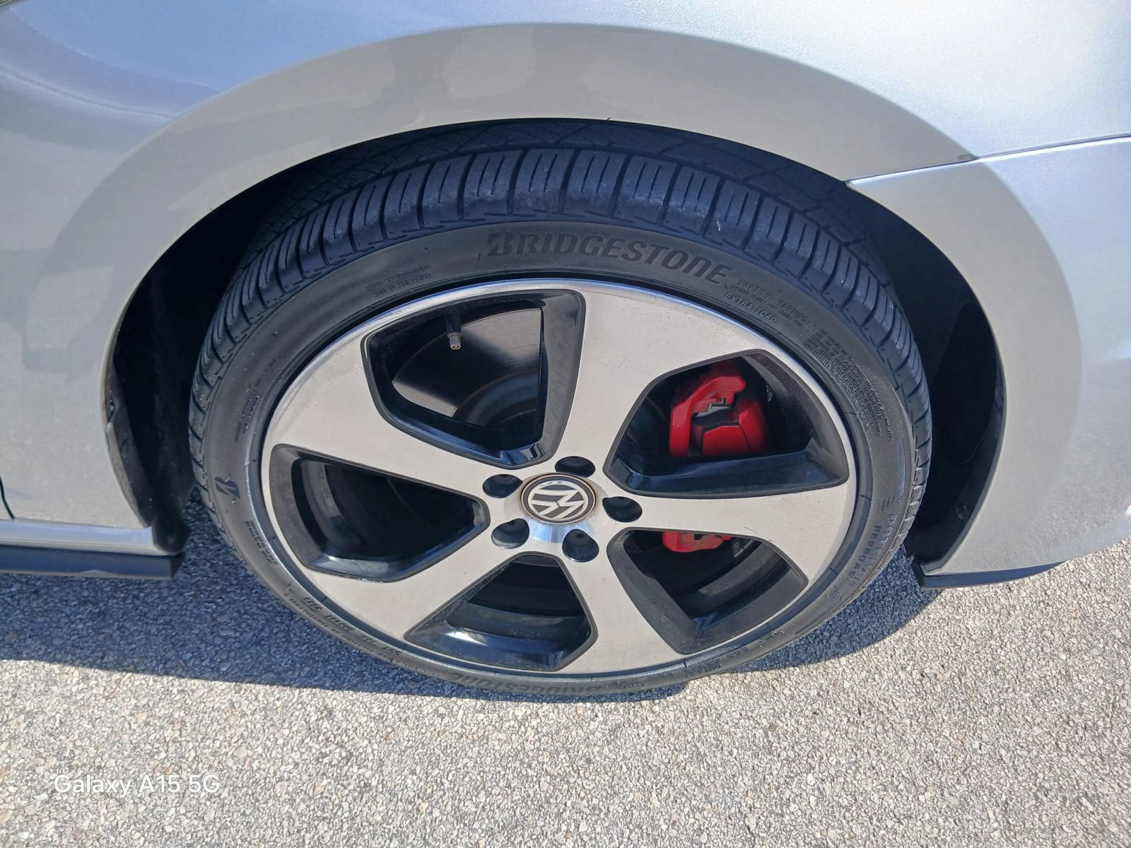 Used 2017 Volkswagen GTI SE FWD image 21
