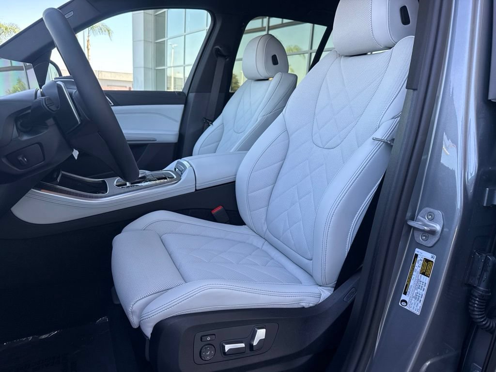 New 2026 BMW X5 sDrive40i w/ Premium Package RWD image 11