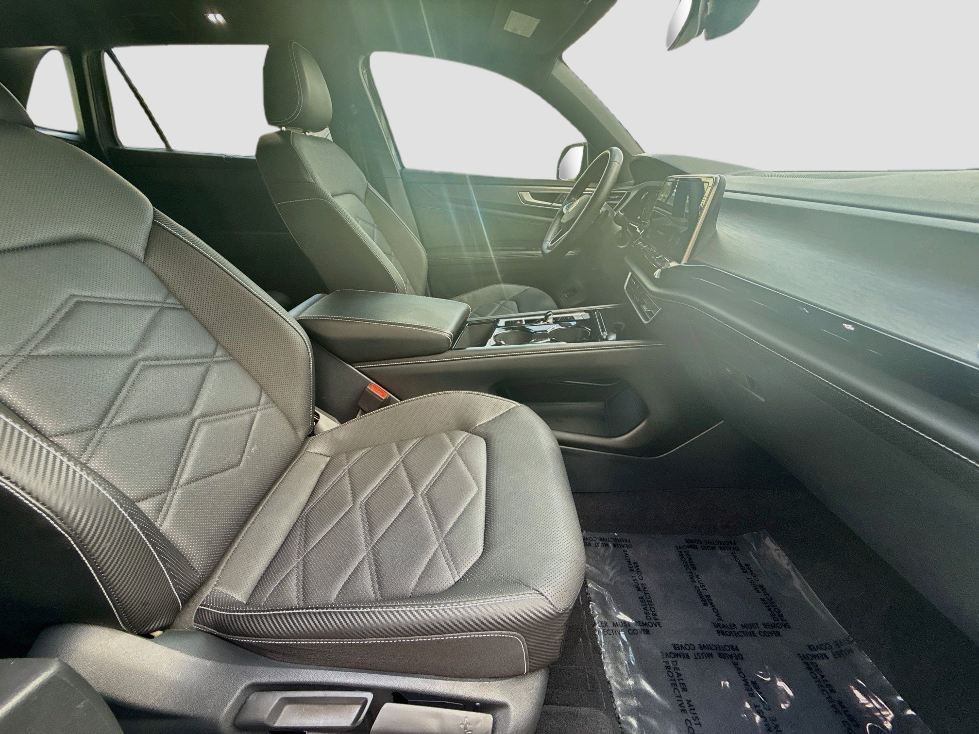 Certified 2024 Volkswagen Atlas Cross Sport SE FWD image 31
