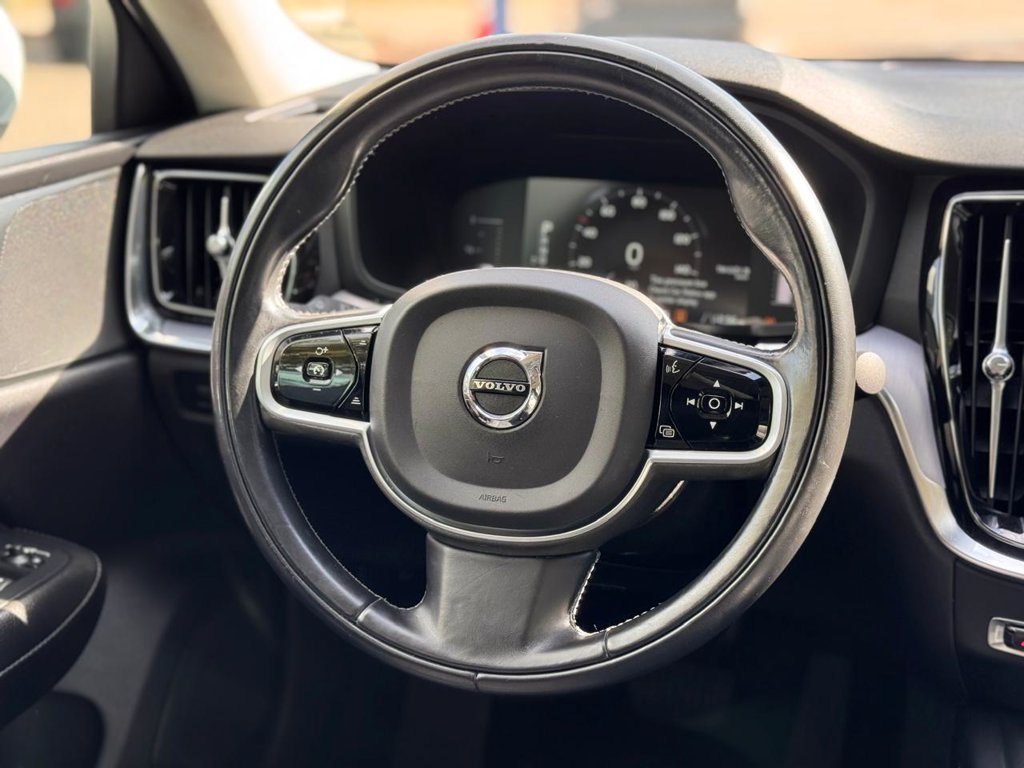 Used 2019 Volvo S60 T6 Momentum w/ Premium Package AWD/4WD image 24
