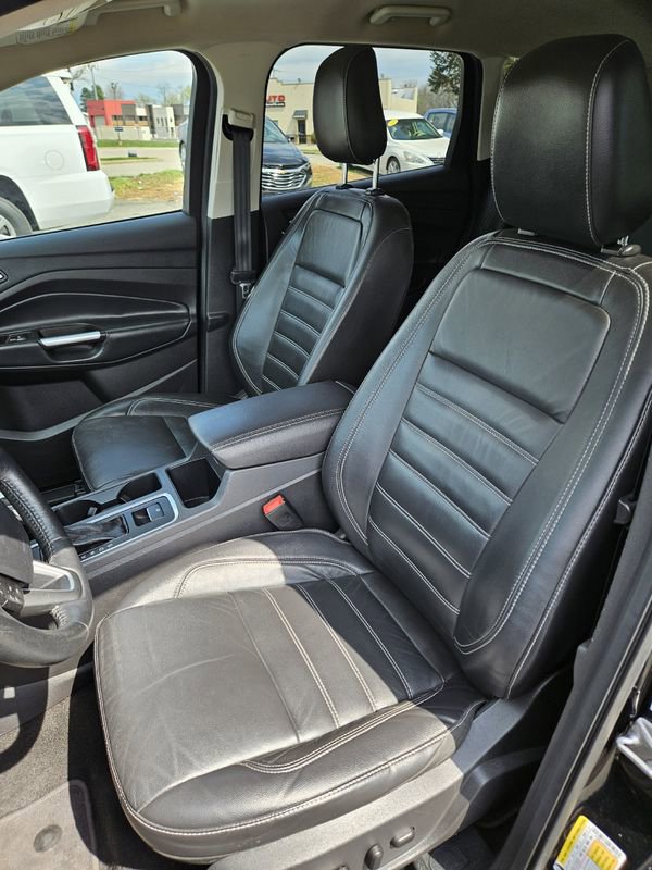 Used 2018 Ford Escape SEL image 18