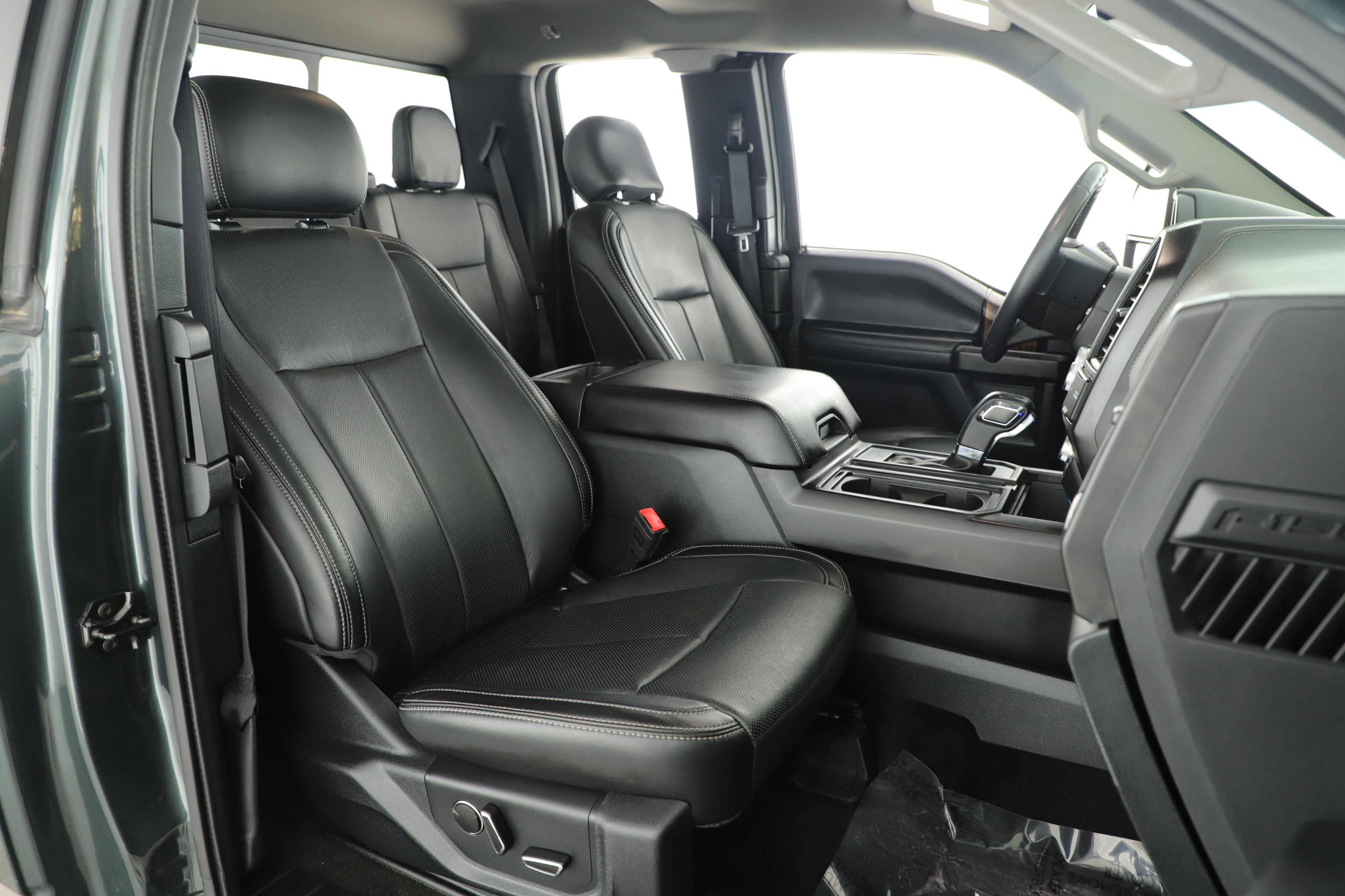 Used 2018 Ford F150 Lariat w/ Equipment Group 501A Mid image 24
