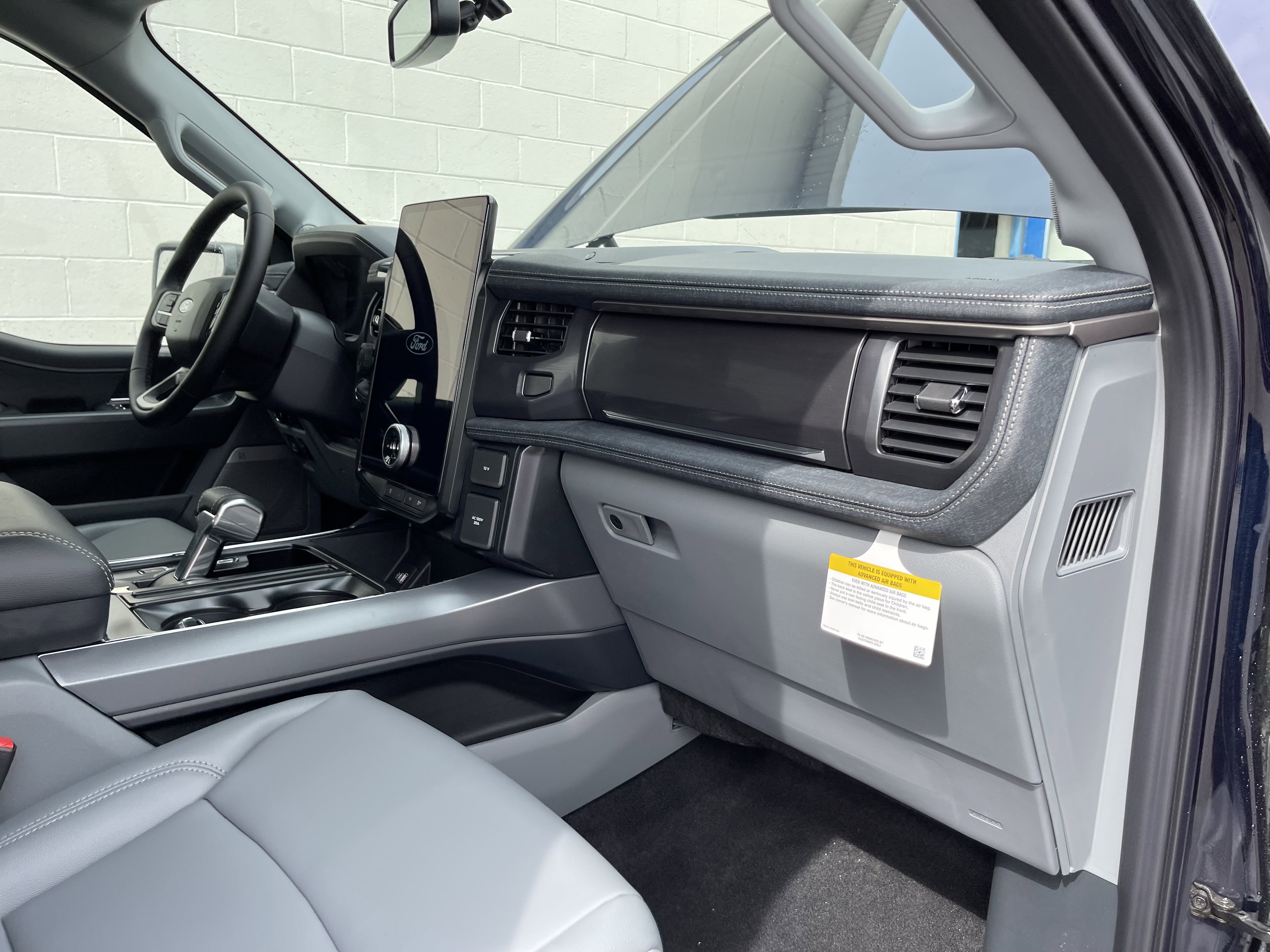 New 2025 Ford F150 Lightning Flash image 34