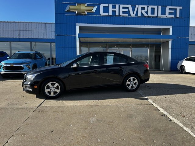 Used 2015 Chevrolet Cruze LT image 2