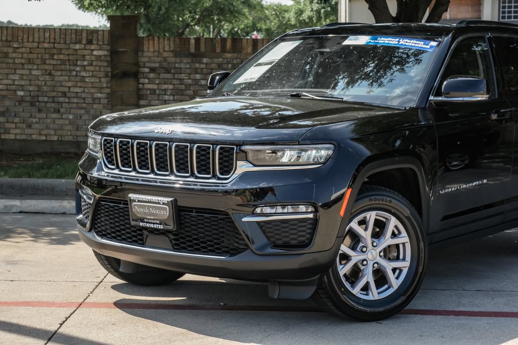 Used 2022 Jeep Grand Cherokee Limited AWD/4WD image 13