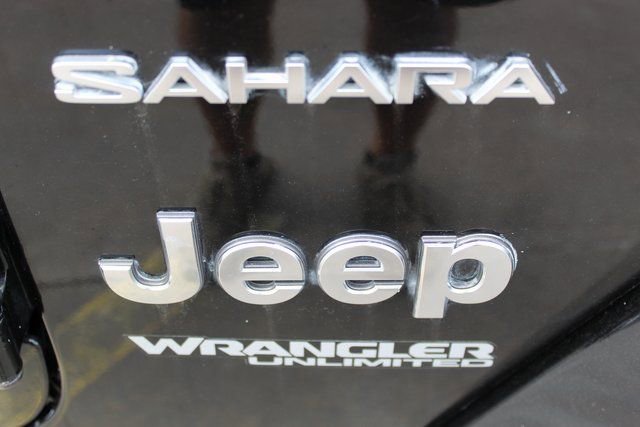 Used 2020 Jeep Wrangler Unlimited Sahara AWD/4WD image 19