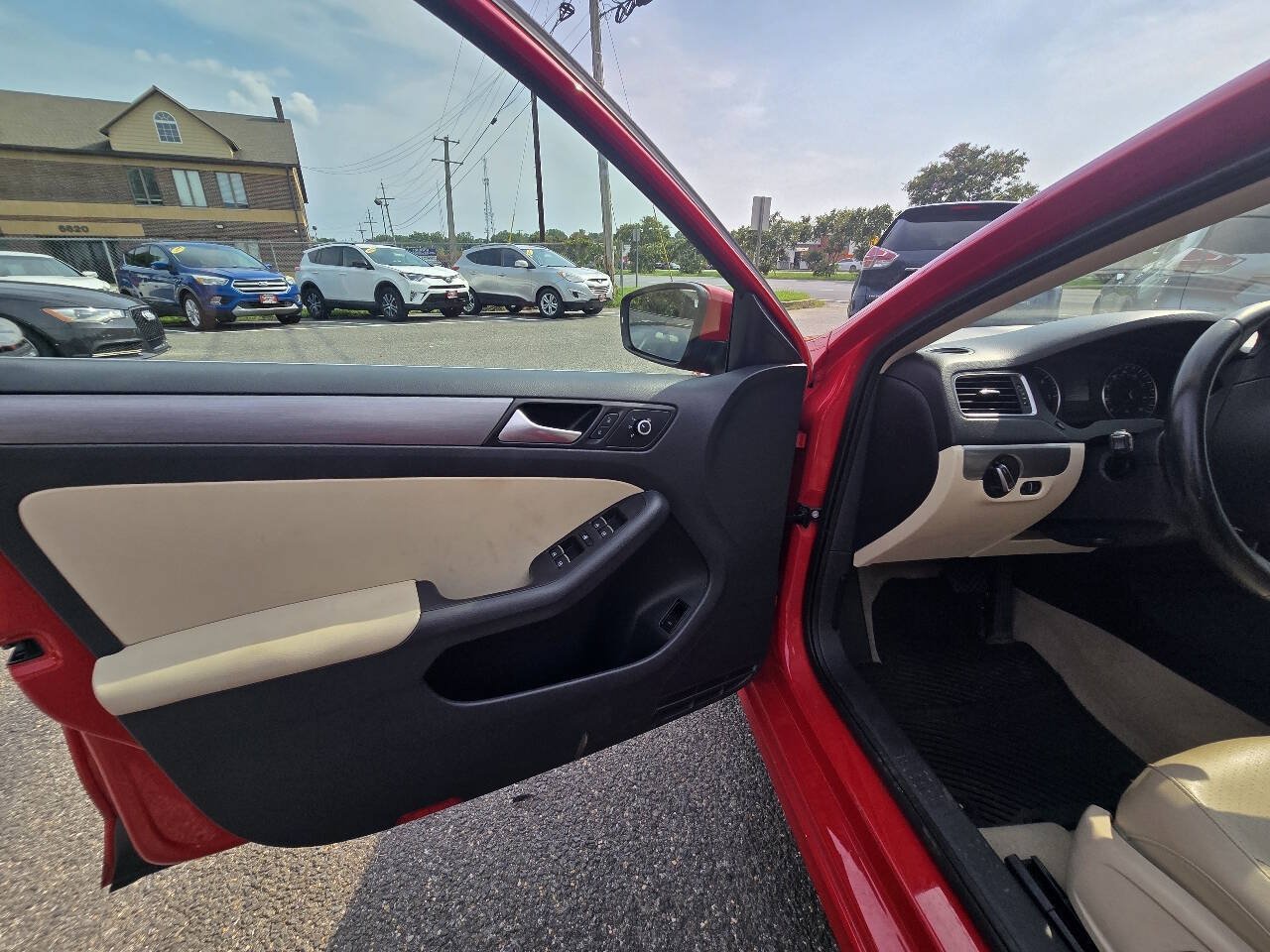 Used 2014 Volkswagen Jetta TDI FWD image 30