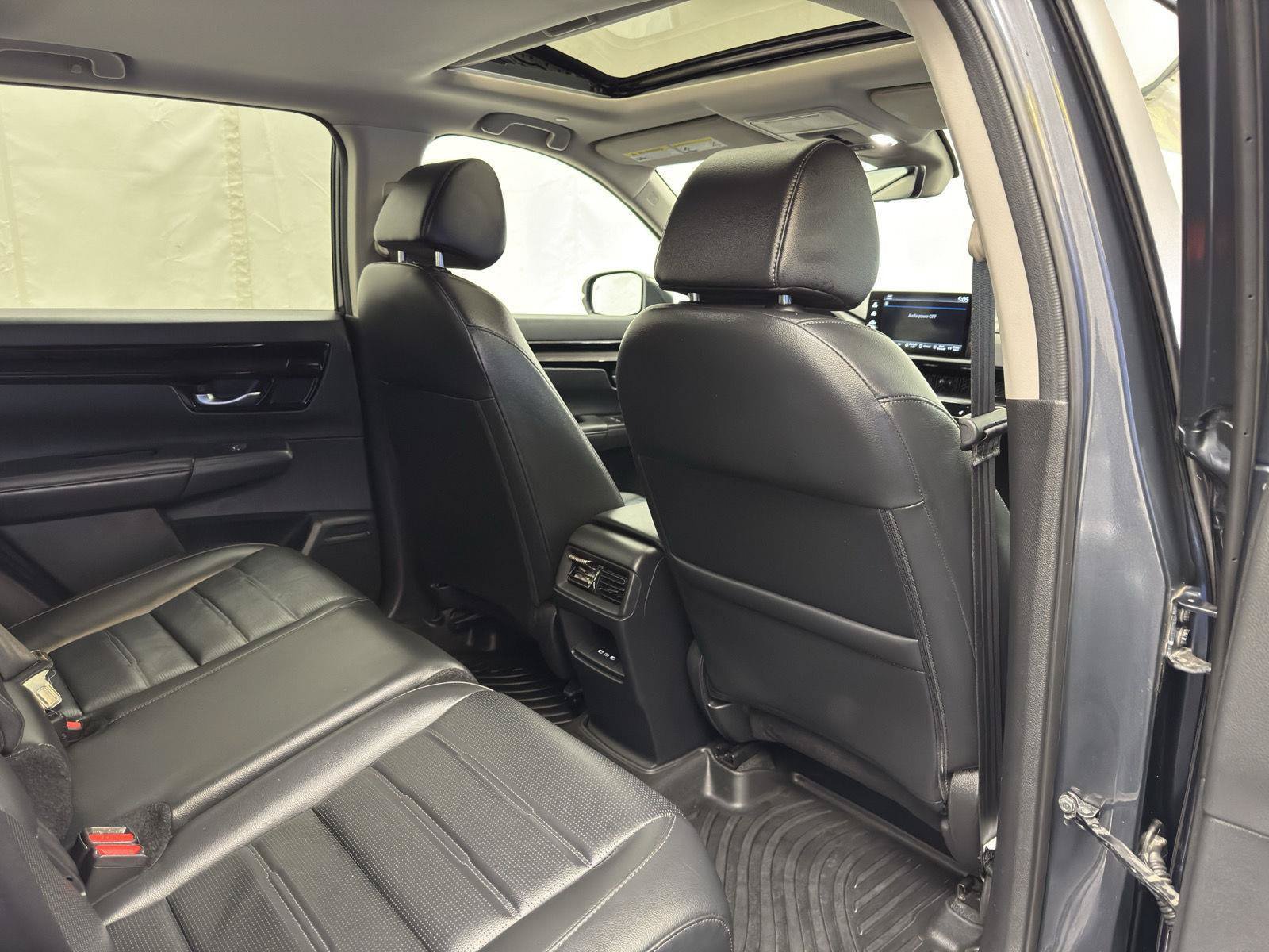 Used 2024 Honda CR-V EX-L image 34