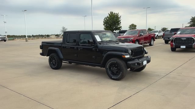 Used 2024 Jeep Gladiator Sport AWD/4WD image 6