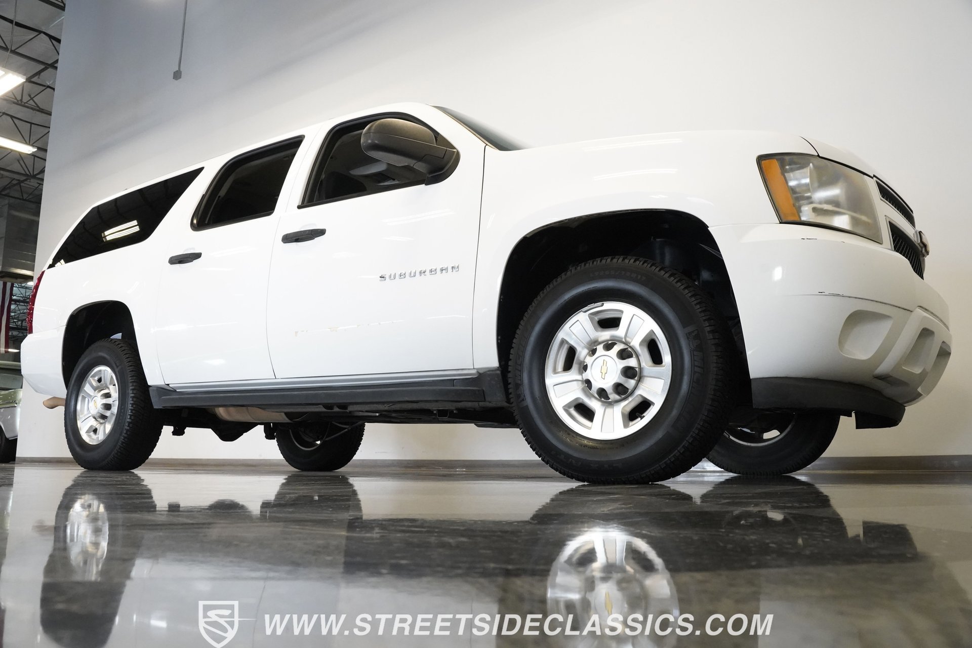 Used 2011 Chevrolet Suburban 2500 w/ Skid Plate Package image 20