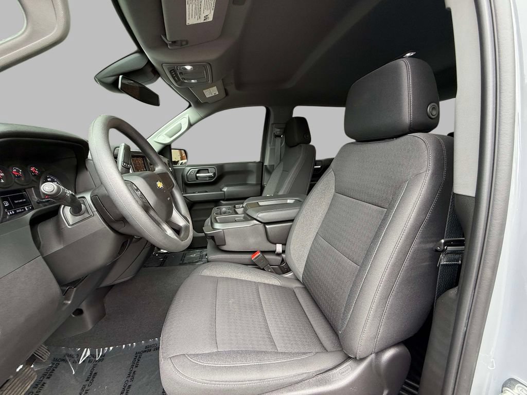 Used 2024 Chevrolet Silverado 1500 Custom w/ Turbomax Blackout Package AWD/4WD image 2