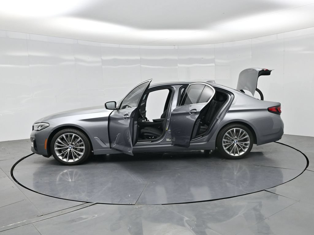 Used 2023 BMW 540i w/ Convenience Package RWD image 42