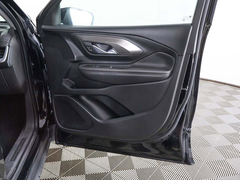 Used 2022 GMC Terrain SLE w/ Driver Convenience Package AWD/4WD image 24