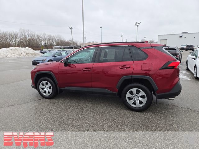 Used 2021 Toyota RAV4 LE image 23