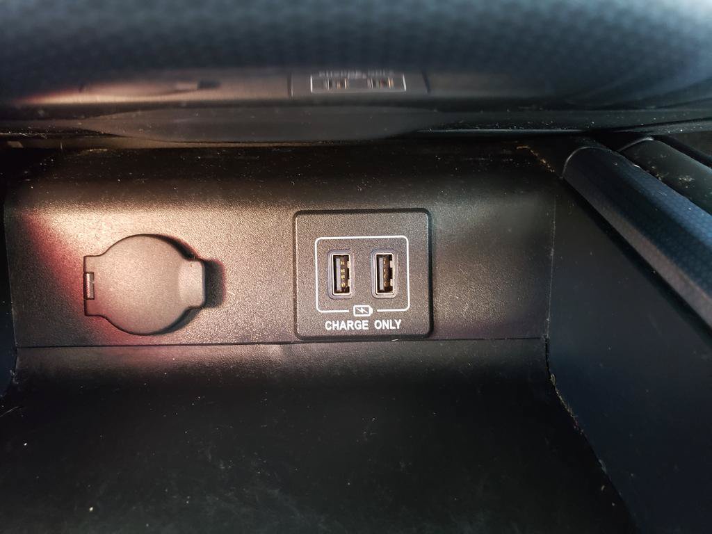 Used 2018 Nissan Pathfinder SL AWD/4WD image 23