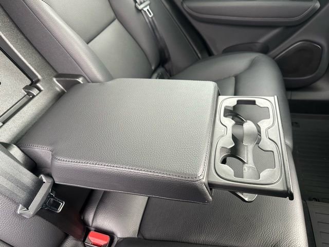 Used 2022 Volvo XC60 B5 Momentum w/ Climate Package image 30