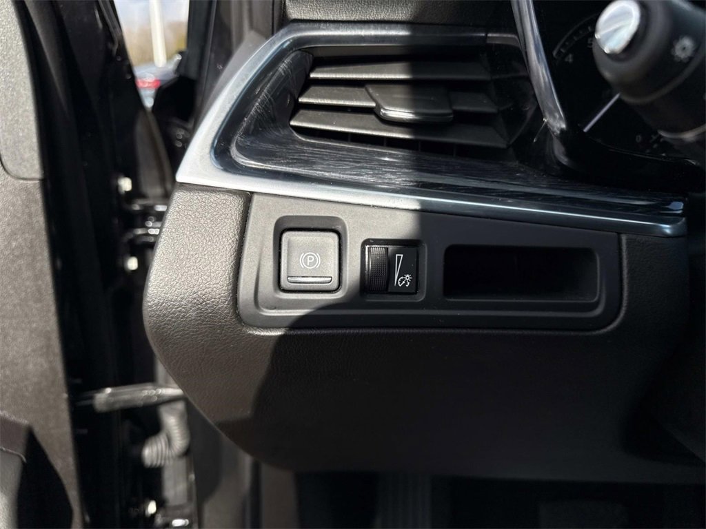 Used 2023 Cadillac XT5 Premium Luxury image 13