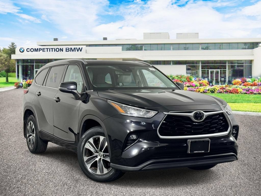Used 2020 Toyota Highlander XLE