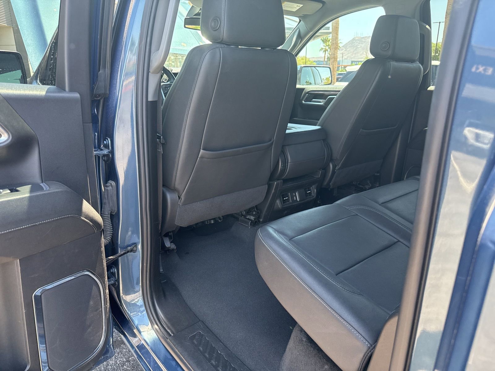 Used 2024 GMC Sierra 1500 SLT RWD image 16