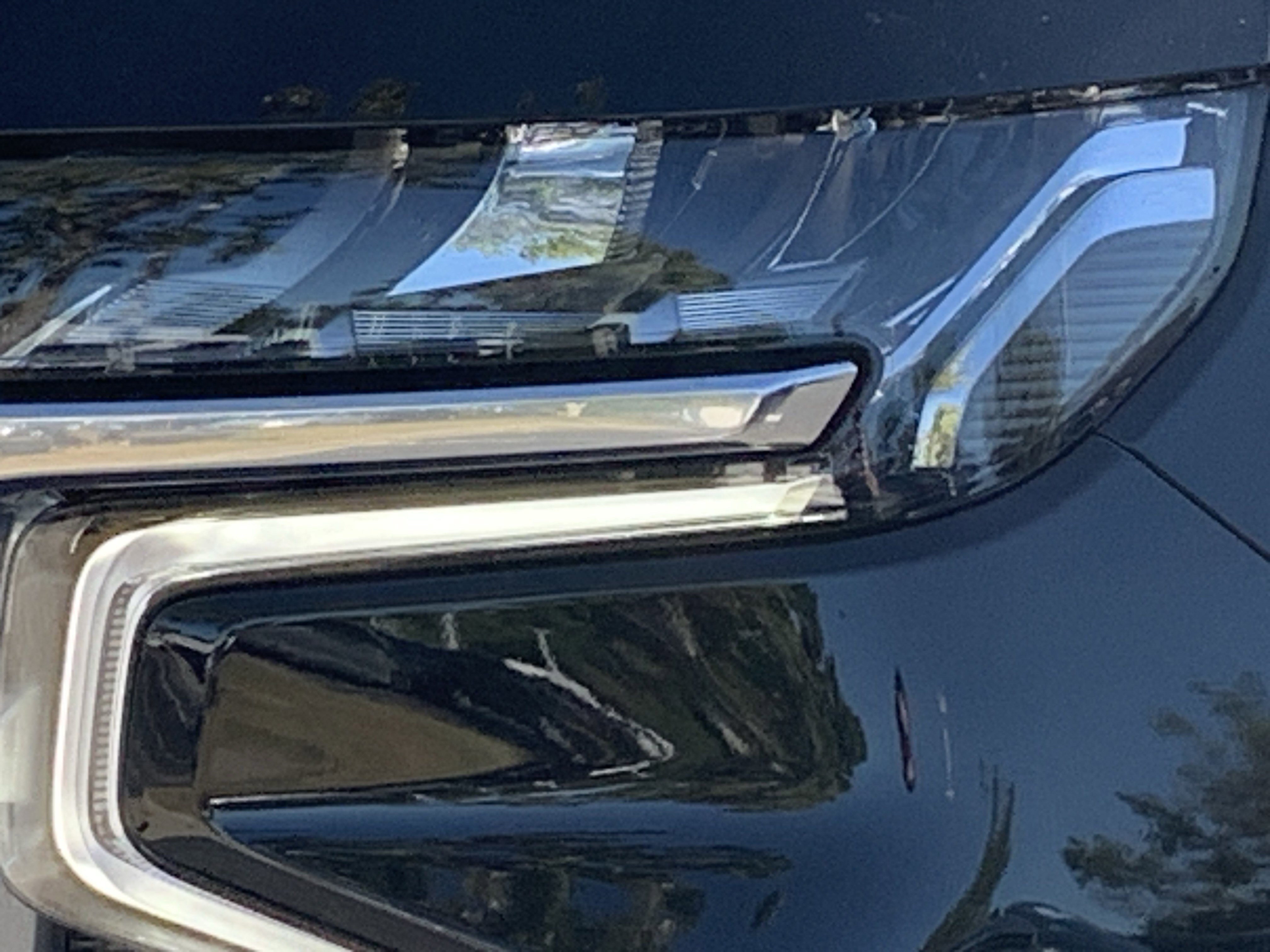 Certified 2024 Chevrolet Suburban High Country w/ Max Trailering Package image 11