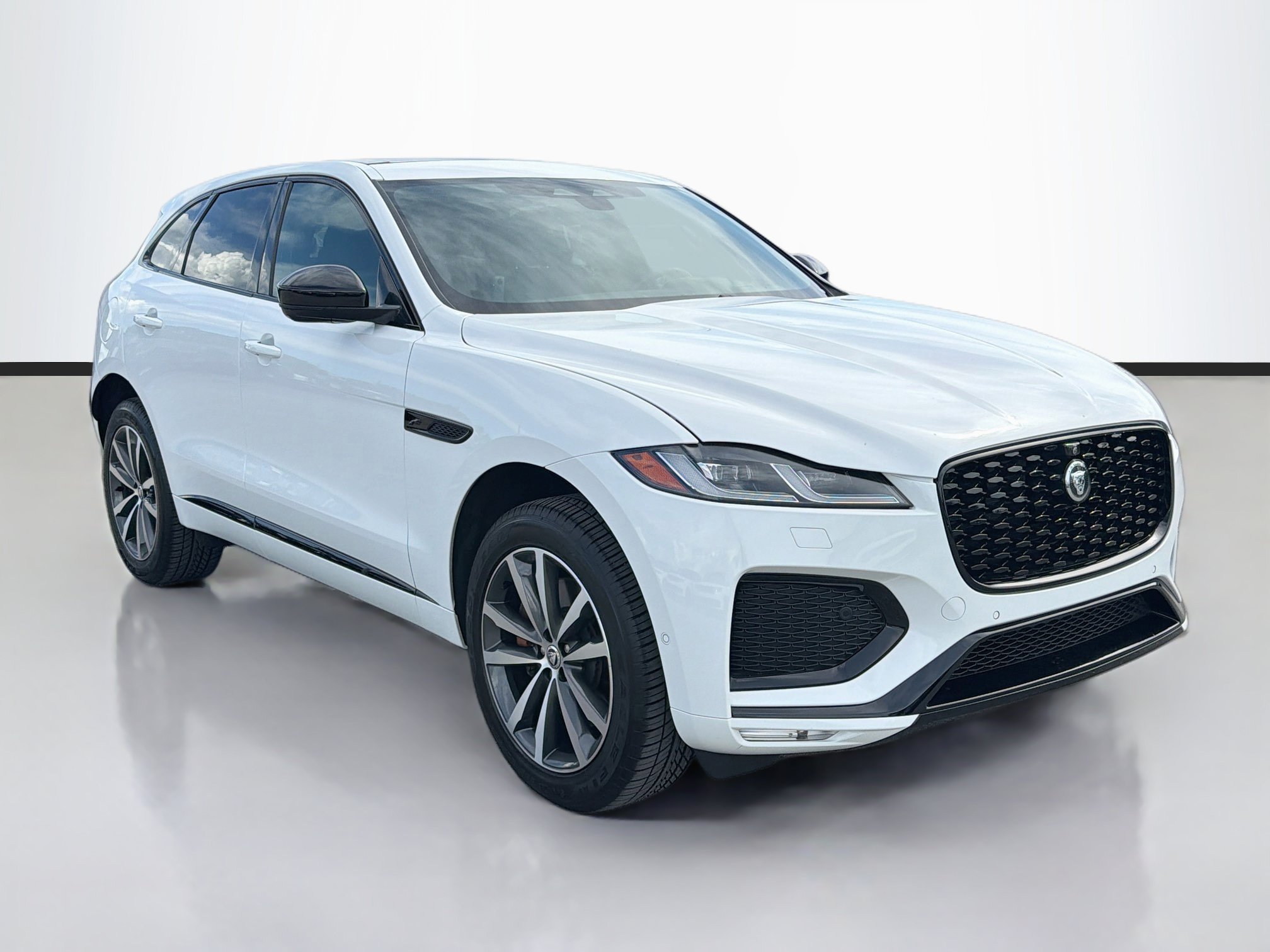 Used 2026 Jaguar F-PACE R-Dynamic S AWD/4WD image 7
