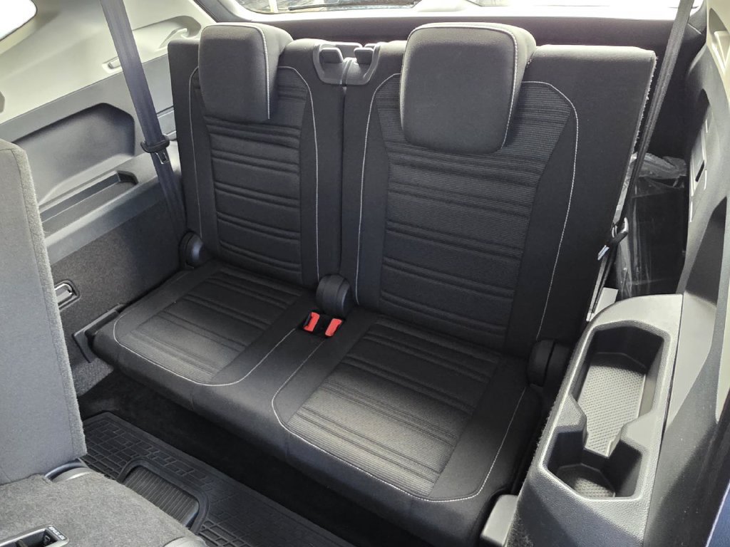 Used 2024 Volkswagen Tiguan S FWD image 10