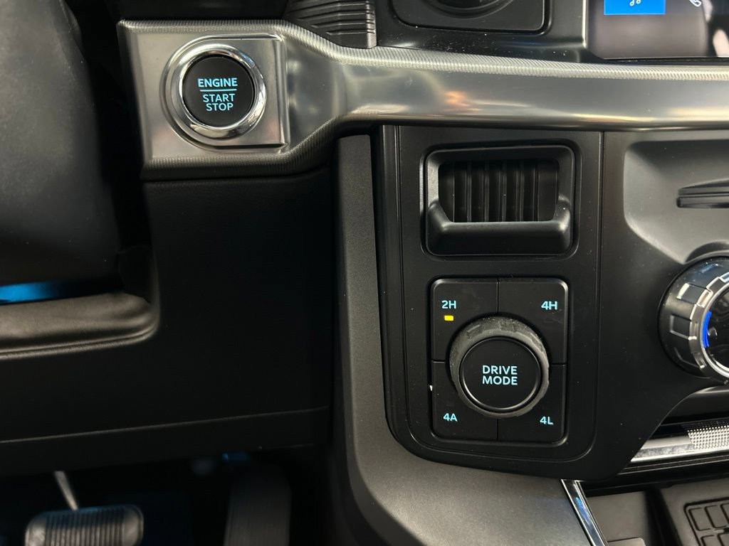 Used 2025 Ford F150 Lariat w/ Equipment Group 502A High AWD/4WD image 21