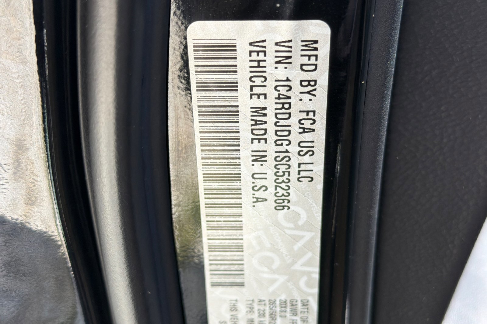 Used 2025 Dodge Durango GT image 28