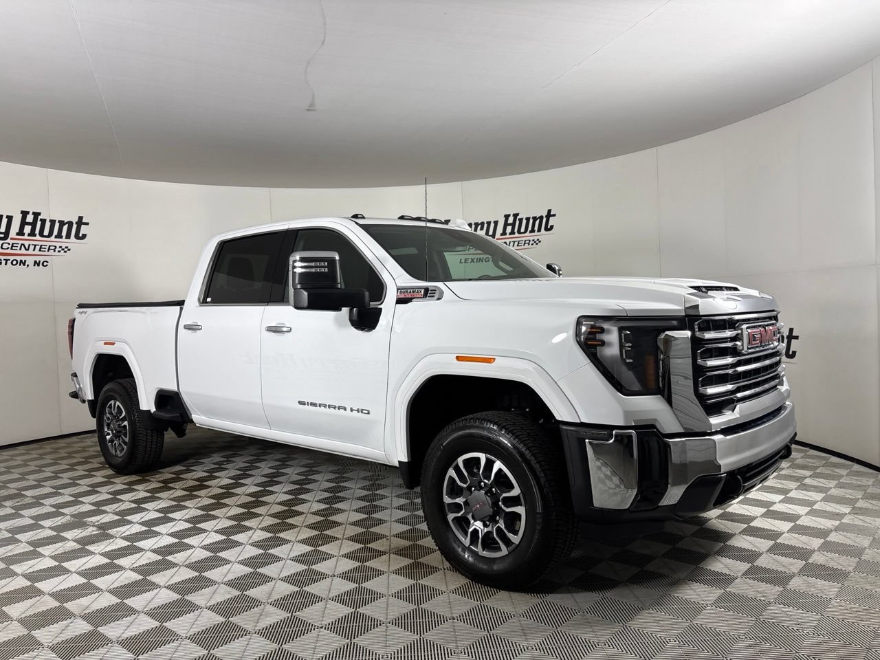 Used 2026 GMC Sierra 2500 SLT w/ SLT Convenience Package AWD/4WD image 3