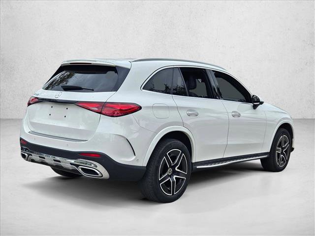 Used 2023 Mercedes-Benz GLC 300 image 3