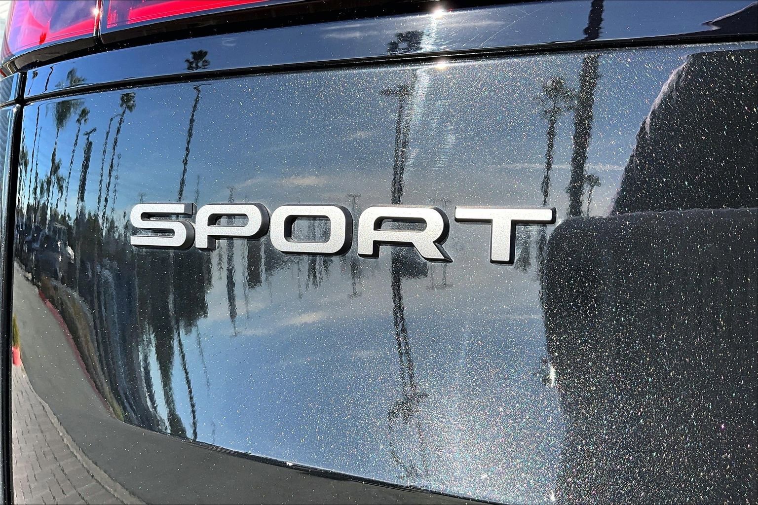 Used 2023 Land Rover Range Rover Sport SE image 8