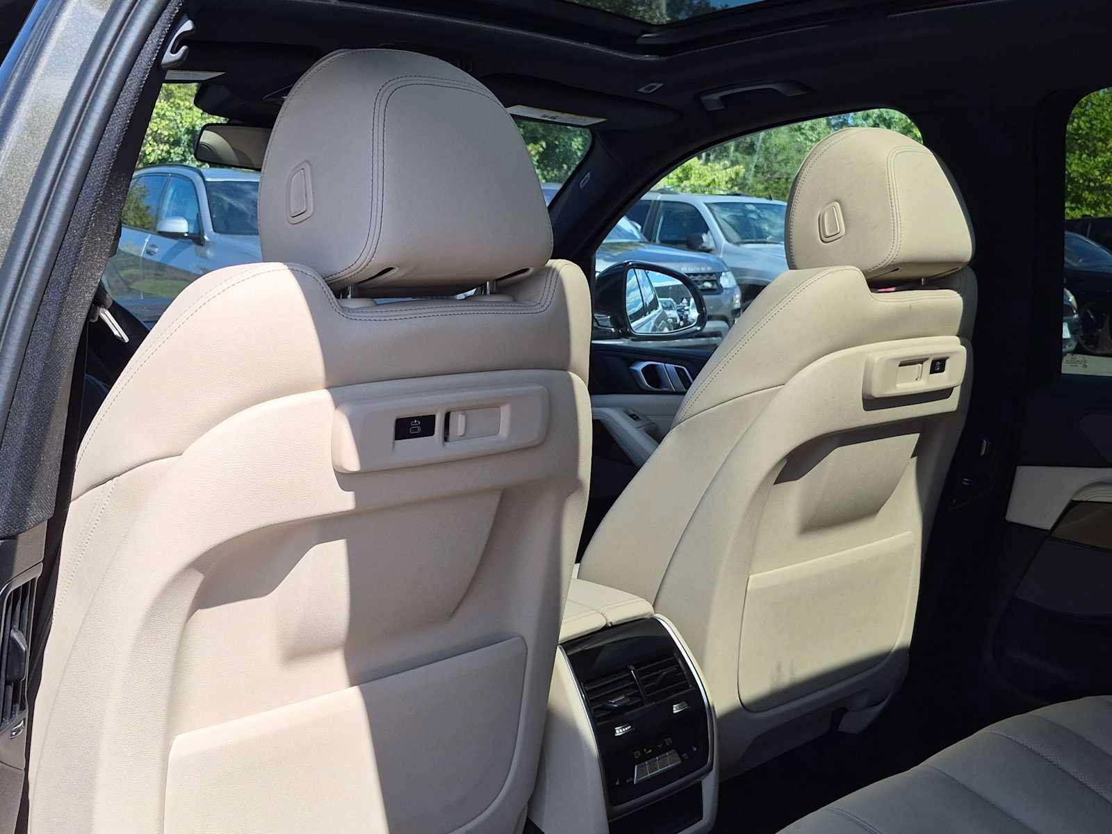 Used 2021 BMW X5 xDrive40i w/ Premium Package AWD/4WD image 18