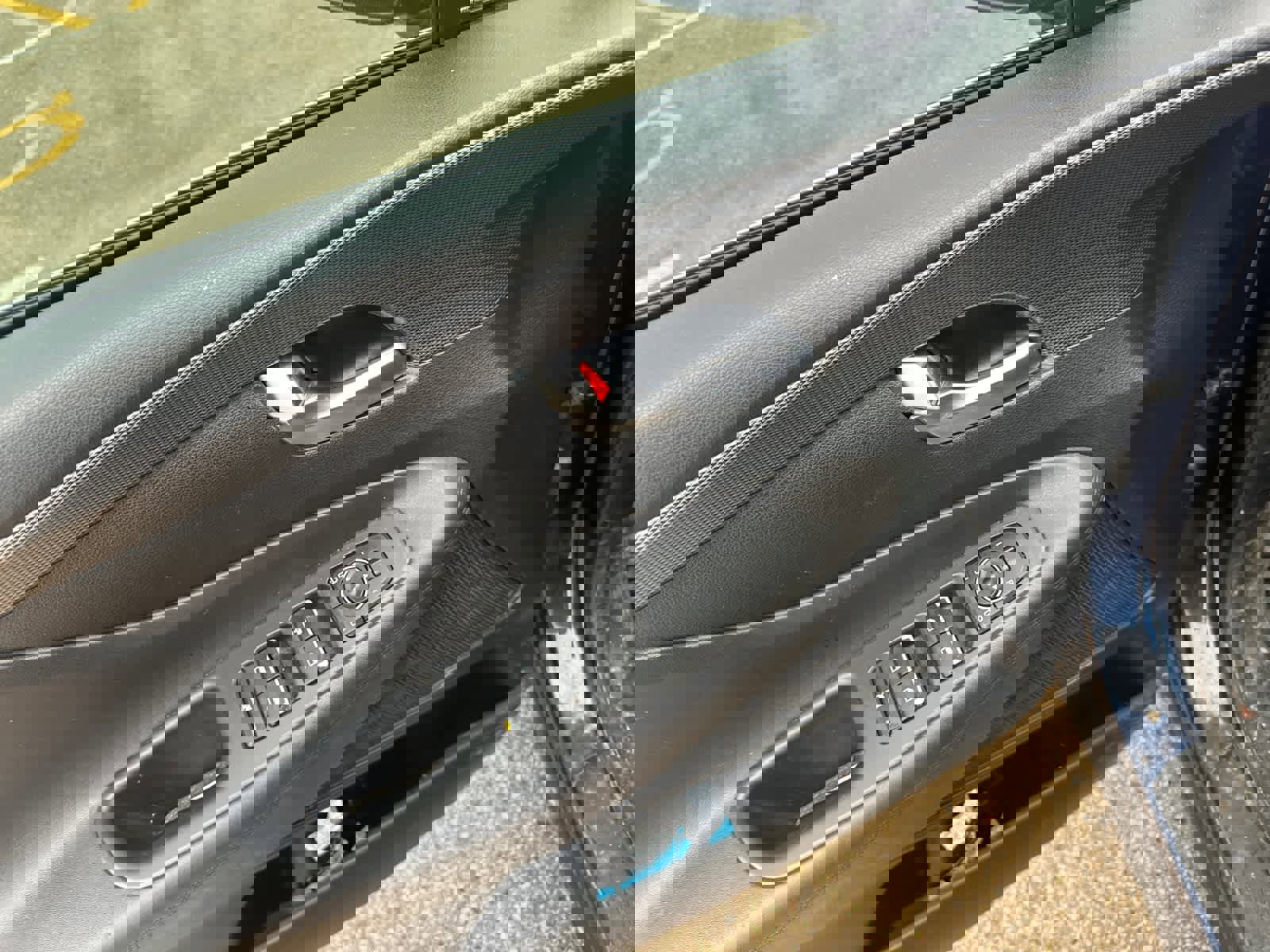 Used 2020 Hyundai Santa Fe SE image 10