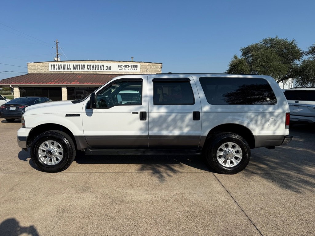 Used 2005 Ford Excursion XLT image 4