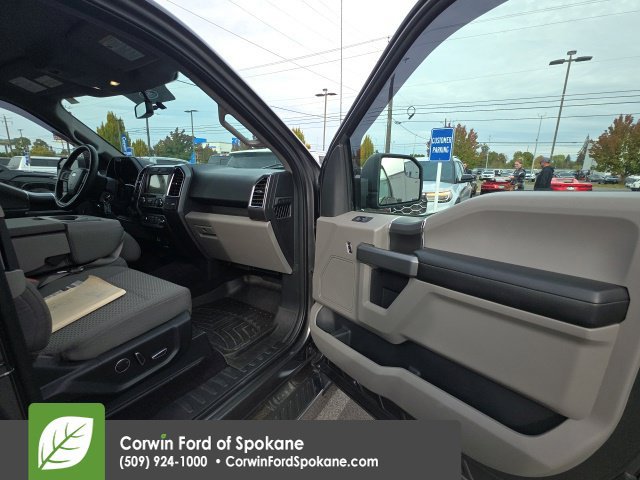 Used 2016 Ford F150 XLT w/ Equipment Group 302A Luxury AWD/4WD image 22
