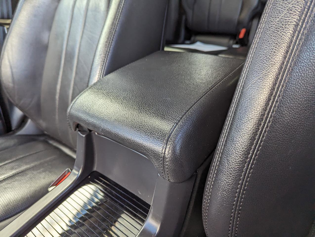 Used 2017 Land Rover Discovery Sport HSE image 27