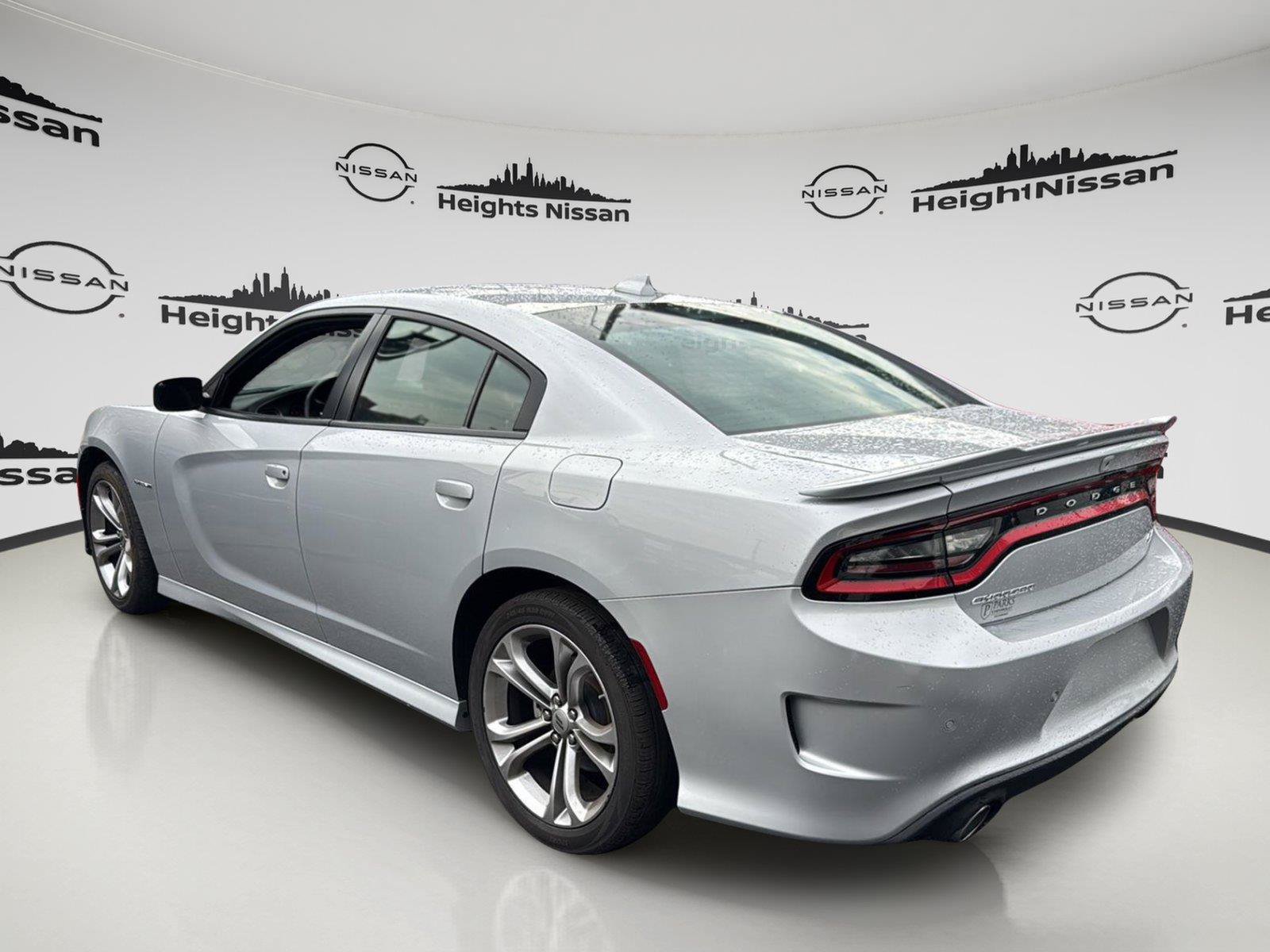 Used 2022 Dodge Charger R/T RWD image 3