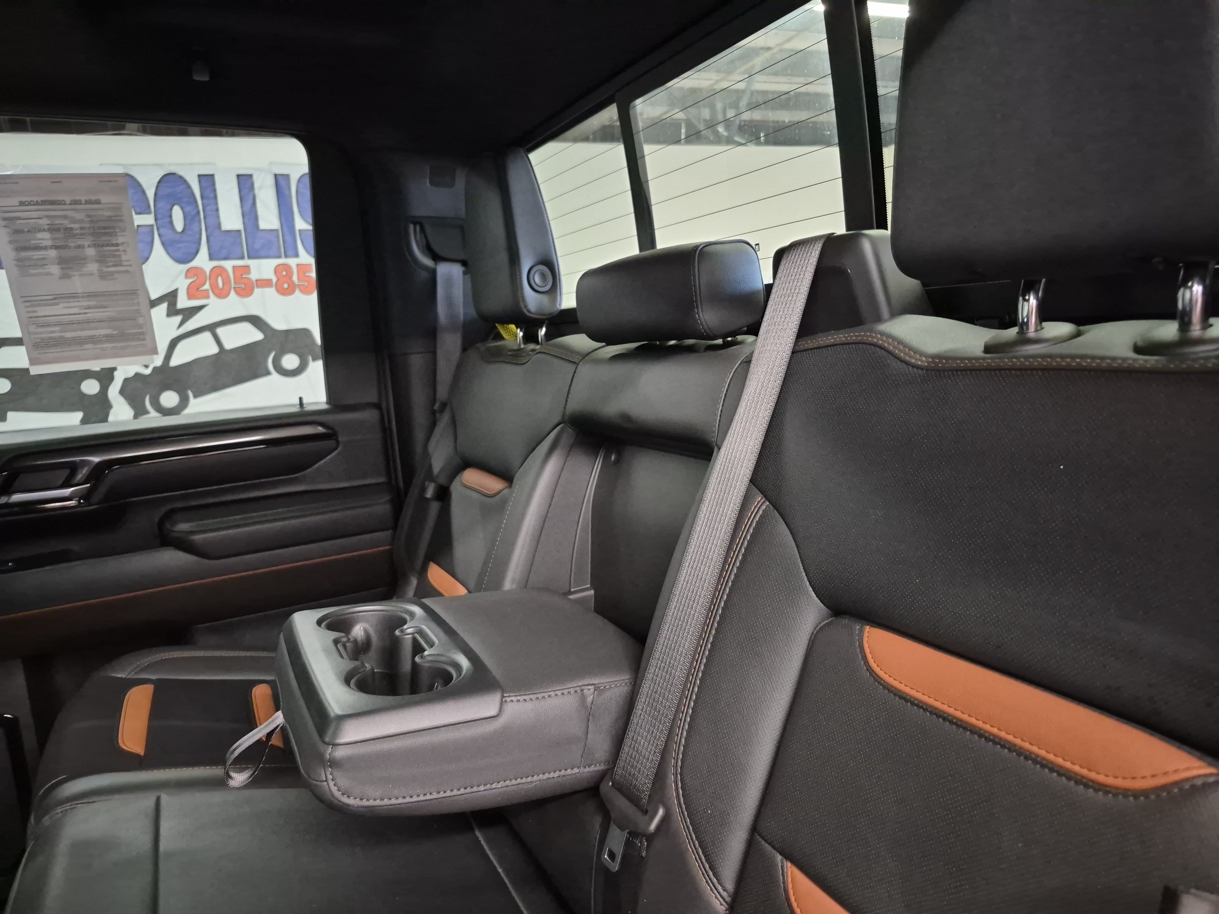Used 2025 GMC Sierra 2500 AT4 w/ AT4 Premium Plus Package AWD/4WD image 26