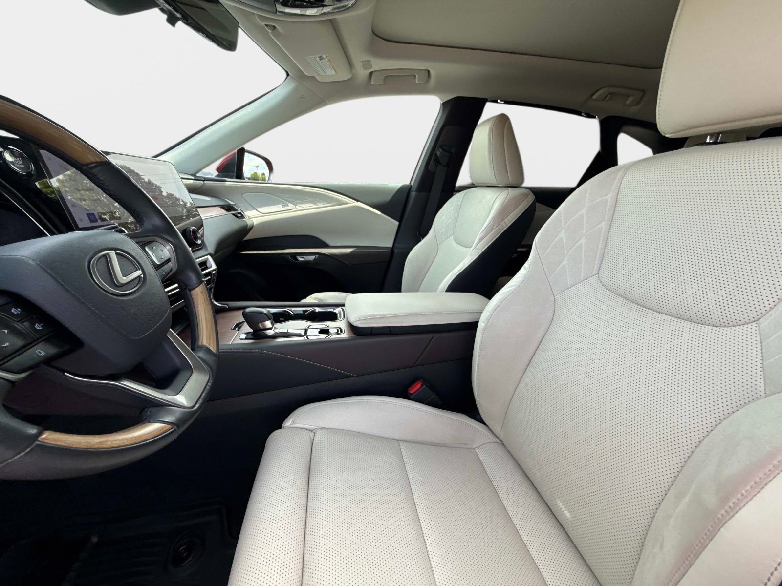 Used 2023 Lexus RX 350 w/ Cold Area Package image 24